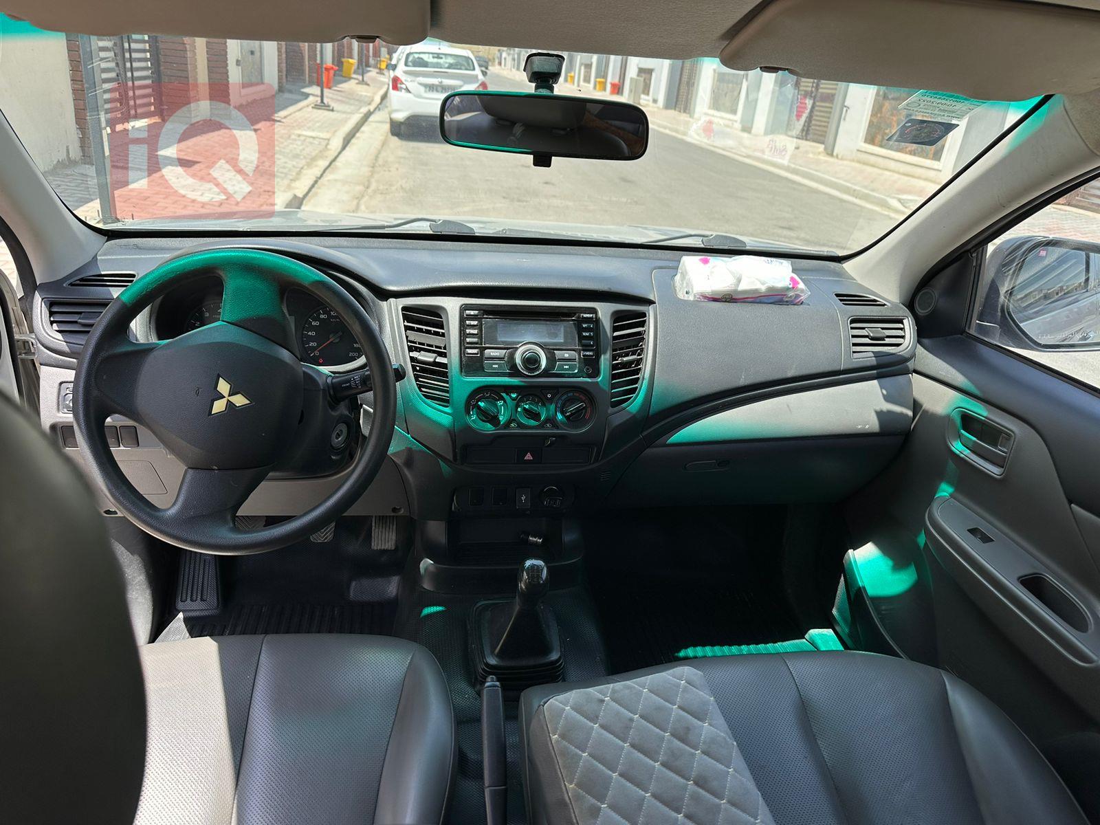 ميتسوبيشي L200